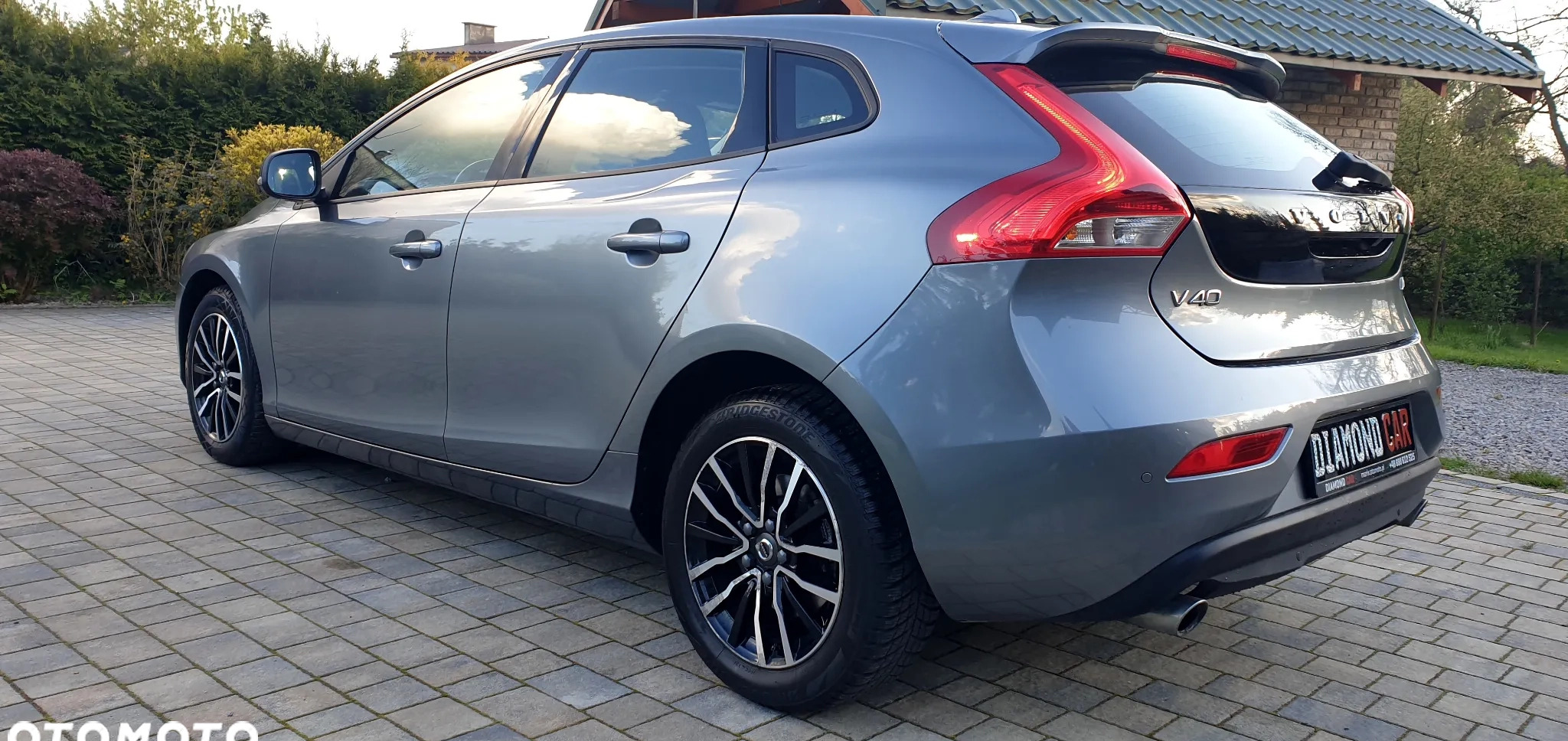 Volvo V40 cena 64900 przebieg: 139350, rok produkcji 2019 z Myszków małe 497